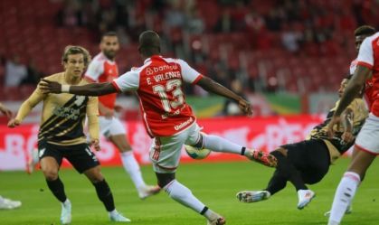 Em jogo emocionante, Inter e Athletico-PR empataram no Beira-Rio