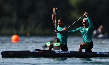 Isaquias Queiroz e Jacky Godman estão na final da canoagem C2 500 metros
