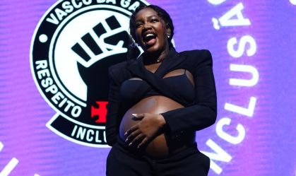 Iza está grávida de Nala, sua primeira filha