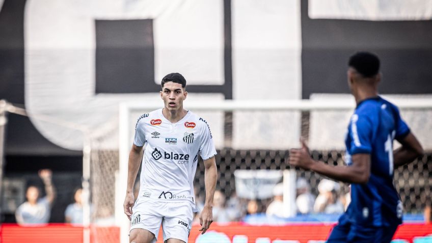 Jair também interessa ao Botafogo / Raul Baretta/ Santos FC