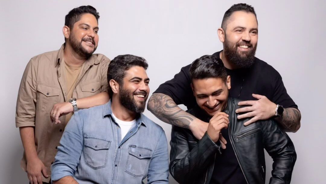 Nunca tendo divulgado um hit juntos os sertanejos movimentaram a web com a notícia de que gravariam juntos