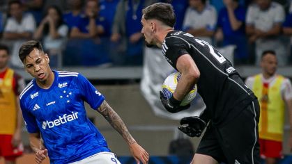 Anthoni, goleiro do Inter, defendeu pênalti de Kaio Jorge