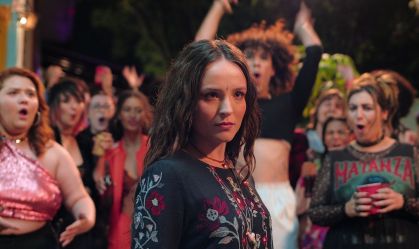 "De Volta aos 15": Larissa Manoela conta como foi "esconder" personagem
