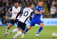 Premier League: Richarlison entra nos acréscimos, e Tottenham empata na estreia