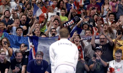 Rei de Paris 2024: Léon Marchand ganha 4º ouro na natação e vira herói nacional