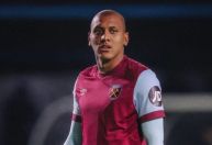 Corinthians apresenta proposta por Luizão, zagueiro do West Ham