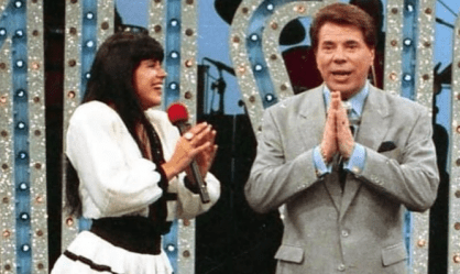Mara Maravilha ao lado de Silvio Santos