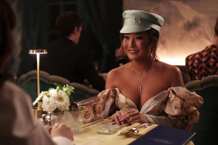 Mindy na 4ª temporada de "Emily em Paris" / Instagram/Emily in Paris