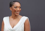 Atriz de "Star Wars" diz ter deletado redes sociais por medo de ataques racistas