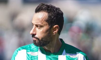 Nenê se tornou o jogador mais velho a marcar gol em um jogo de Brasileirão