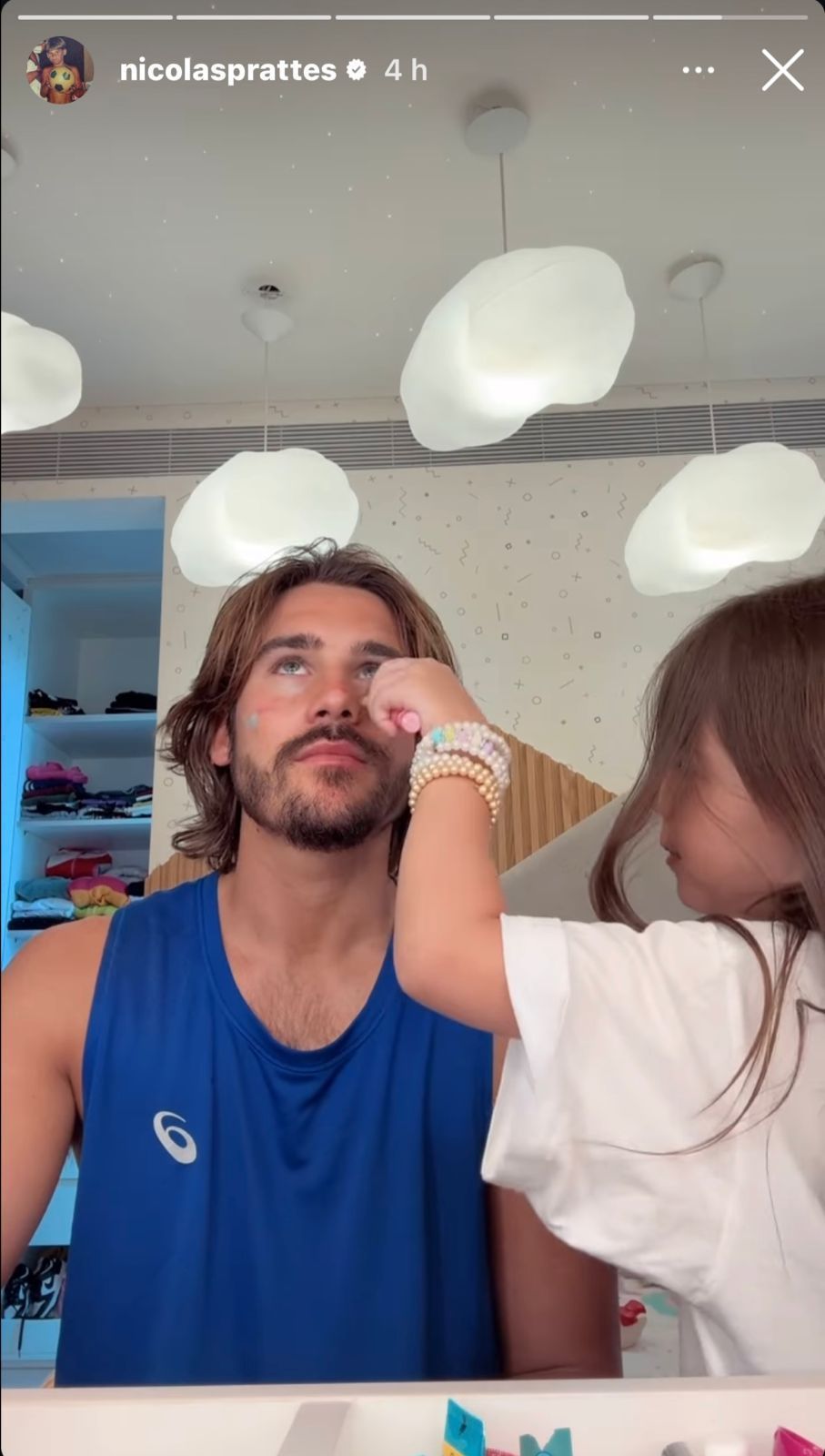 Zoe, de 5 anos, é filha de Sabrina Sato com Duda Nagle / Instagram/Nicolas Prattes
