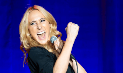 nikki glaser