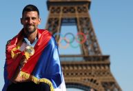Novak Djokovic comemora ouro em Paris: 