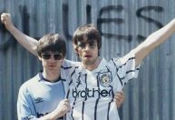 Entenda a relação conturbada entre os irmãos Gallagher, do Oasis