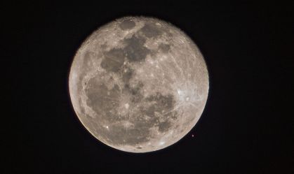 Astrofotógrafo registra "encontro" da Lua com Saturno no céu do Brasil; veja