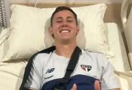 São Paulo: Patryck tranquiliza torcida após susto e aceita 