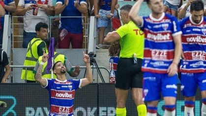 Yago Pikachu comemora o gol da vitória do Fortaleza sobre o Corinthians
