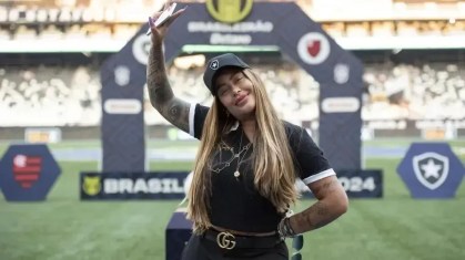 Irmã de Neymar, Rafaella Silva torce para o Botafogo
