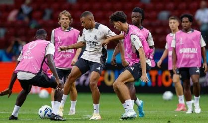 Jogador do Real Madrid sofre lesão às vésperas da Supercopa da Uefa