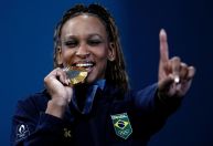 "Fenomenal", "orgulho": Lula e ministros comemoram ouro de Rebeca Andrade em Paris 2024