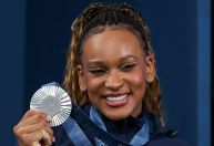 Famosos celebram mais uma medalha de Rebeca Andrade em Paris