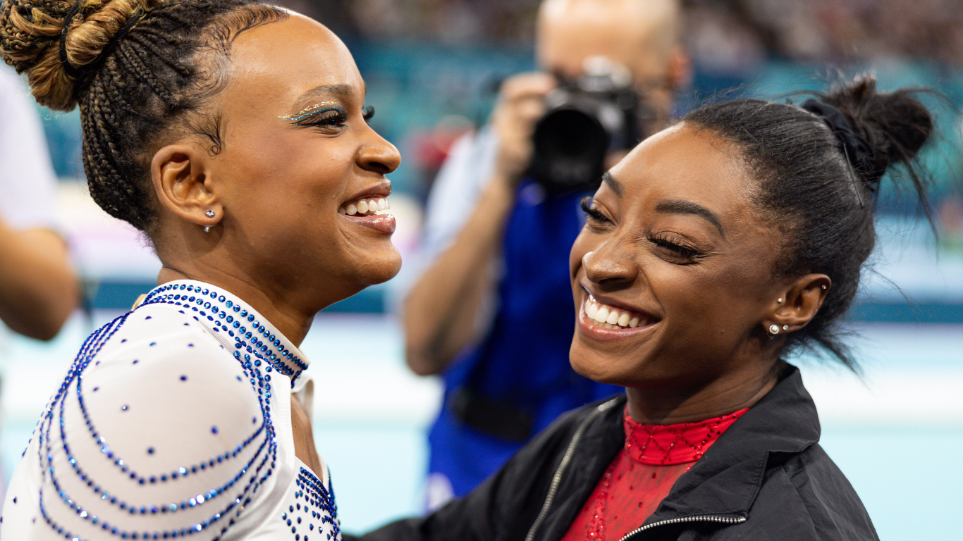 Rebeca Andrade e Simone Biles na Olimpíada de Paris 2024