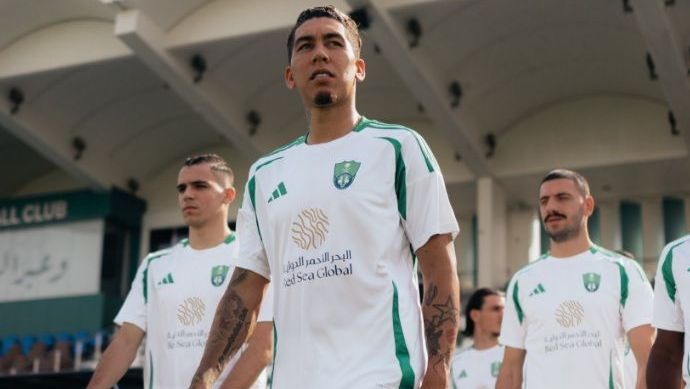 Roberto Firmino é uma das estrelas do Al-Ahli