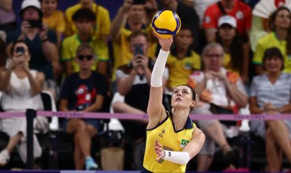 Paris 2024: "Alibi", de Pabllo Vittar, vira hino de Rosamaria no vôlei feminino