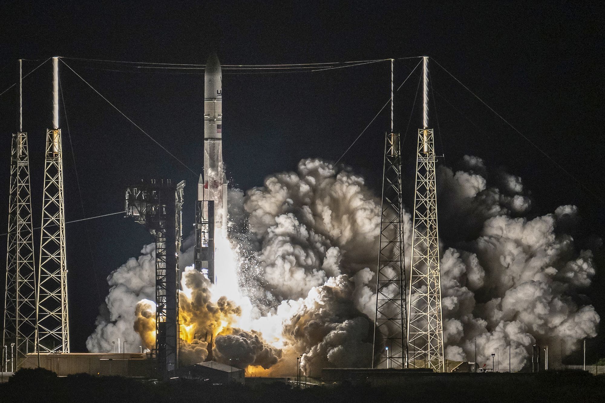 O Vulcan Centaur da United Launch Alliance (ULA) decolou da Estação da Força Espacial de Cabo Canaveral, em Cabo Canaveral, Flórida, em 8 de janeiro de 2024, levando o módulo lunar Peregrine da Astrobotic / Chandan Khanna/AFP/Getty Images