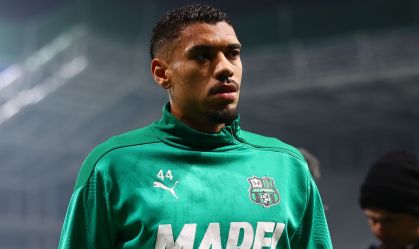 Zagueiro chega ao Brasil para assinar contrato com o São Paulo