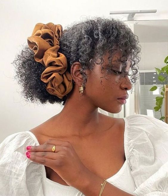 Scrunchies gigante viralizou entre as fashionistas / Instagram/Beauty Is My Name