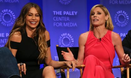 Atriz de "Modern Family" diz que tentavam colocá-la contra Sofía Vergara