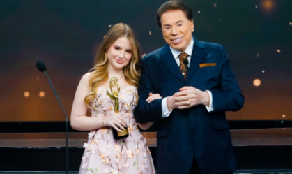 Sophia Valverde com Silvio Santos