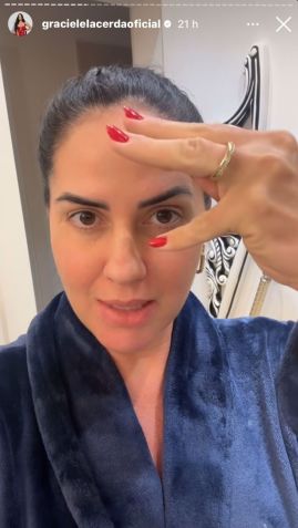 Graciele Lacerda mostrou que sua aliança está larga no dedo / Instagram/Graciele Lacerda