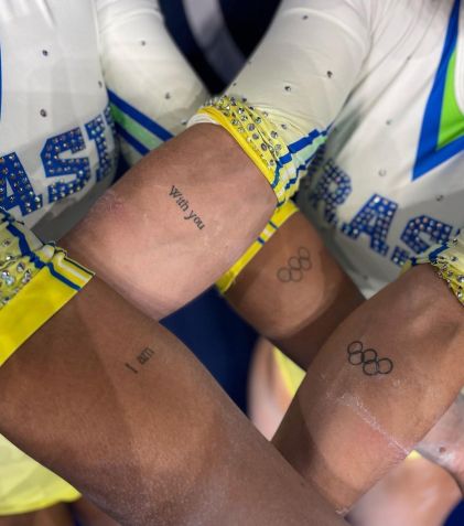 Rebeca Andrade e Flávia Saraiva fizeram uma tatuagem juntas que se complementam / Instagram/ Rebeca Andrade