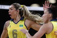 Paris 2024: brasileiros celebram vitória no vôlei feminino com memes; veja