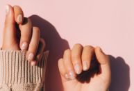Unhas precisam de "tempo para respirar"? Especialistas explicam
