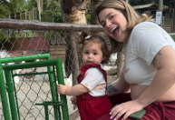 Viih Tube compartilha foto mais nova e compara com a filha: "Acham parecidas?"