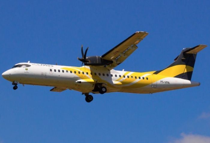 Avião da Voepass faz pouso em Uberlândia (MG) por problema técnico. Modelo ATR prefixo PS-VPA / Voepass