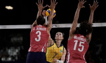Brasil perde para os EUA no vôlei feminino e fica fora da disputa do ouro em Paris