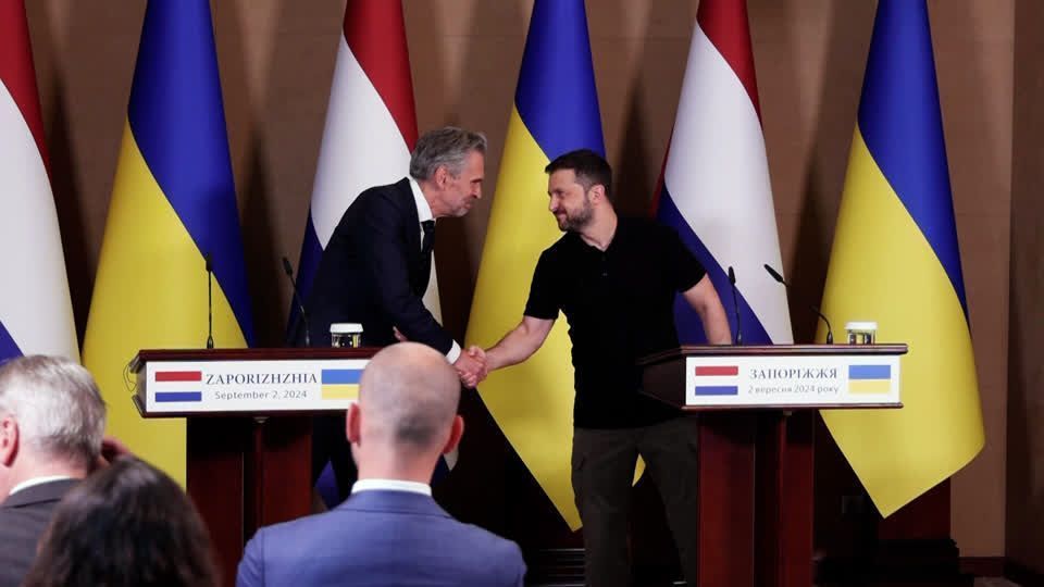 Zelenskiy: we need West to permit long-range strikes and supply the weapons