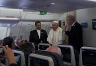 Papa Francisco desembarca na Indonésia e dá início à viagem pela Ásia