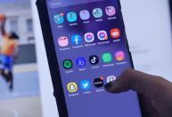 Austrália planeja proibir uso de redes sociais por crianças
