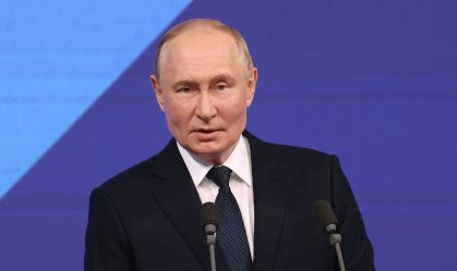 Putin lança maior exercício de guerra naval desde o fim da Guerra Fria