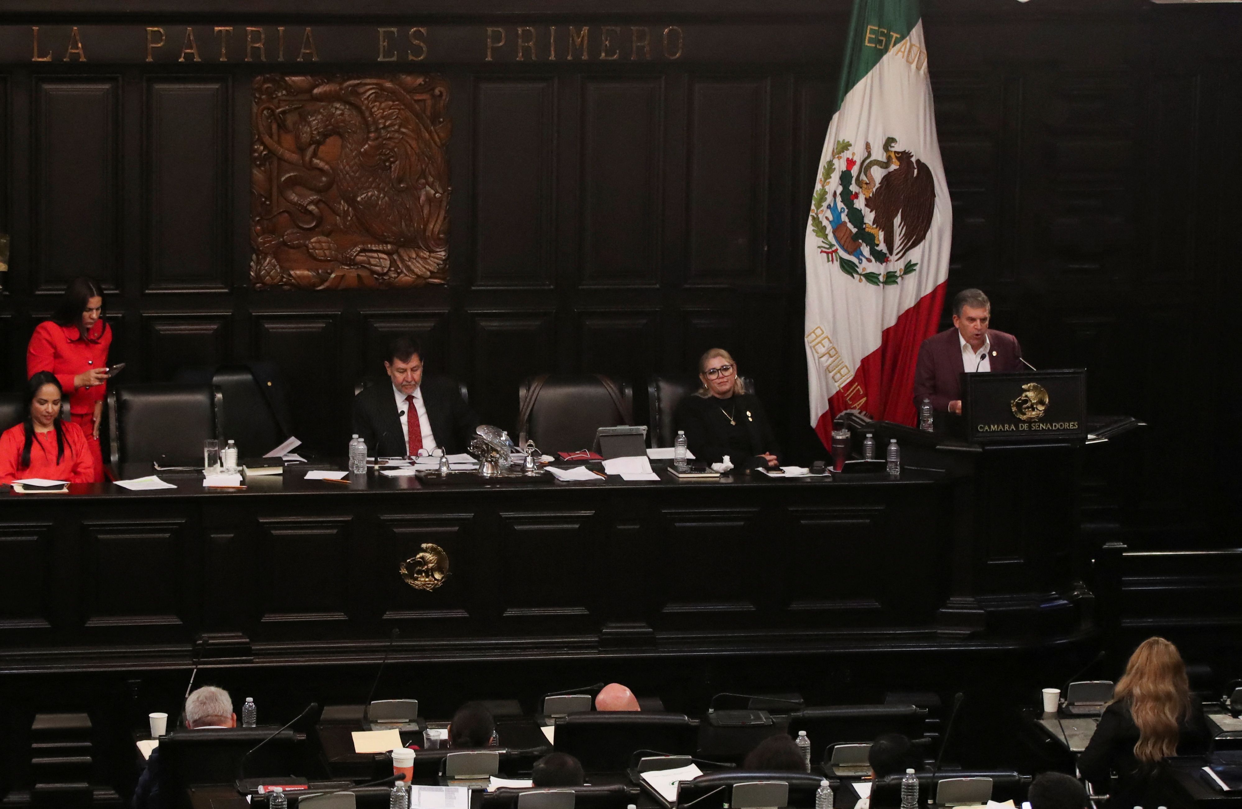 Sessão do Senado do México que aprovou uma reforma judicial no país