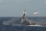 Vídeo: Aeronaves e navios de guerra russos caçam submarinos durante exercícios navais