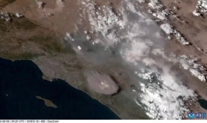 Incêndios florestais atingem a Califórnia; veja formação de nuvens de fumaça