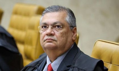 Dino manda Congresso diferenciar critérios para aposentadoria de policiais homens e mulheres
