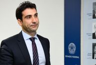 Galípolo mantém périplo enquanto governo e Senado divergem sobre data de sabatina