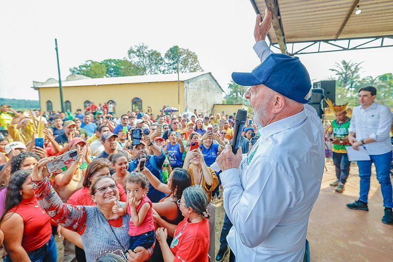 Presidente da República, Luiz Inácio Lula da Silva, durante visita a comunidade em Manaquiri. Manaquiri - AM.
